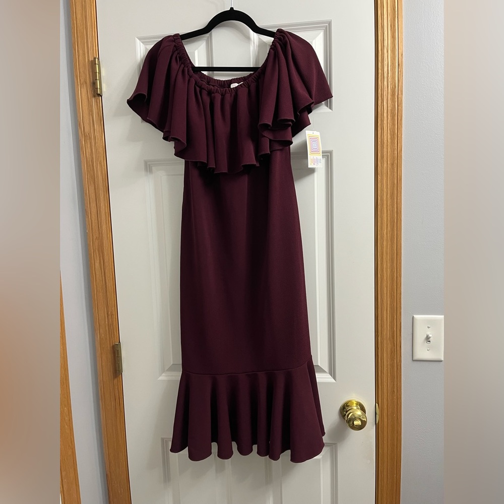 Mermaid silhouette dress